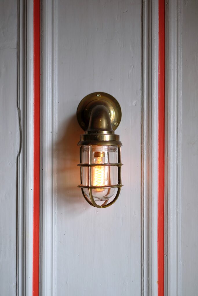 Kontakt - Dorfkrug Bar & Grill